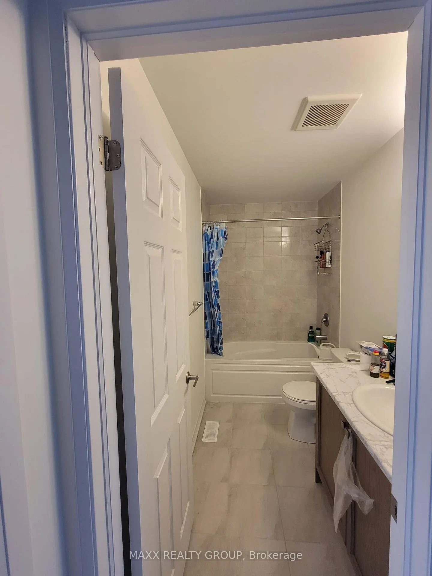 Photo 7 of 111 Brighton Lane, Thorold, Rolling Meadows — HOMEH