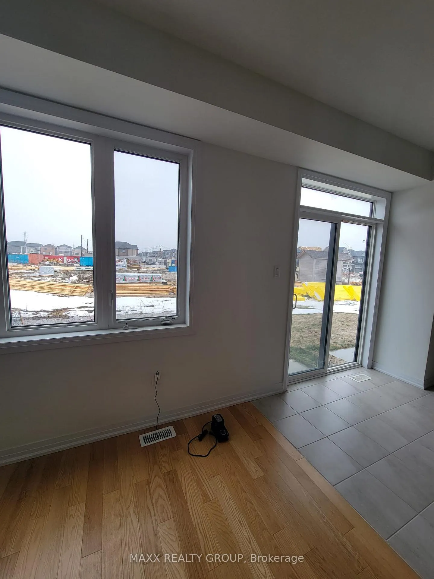 Photo 8 of 111 Brighton Lane, Thorold, Rolling Meadows — HOMEH