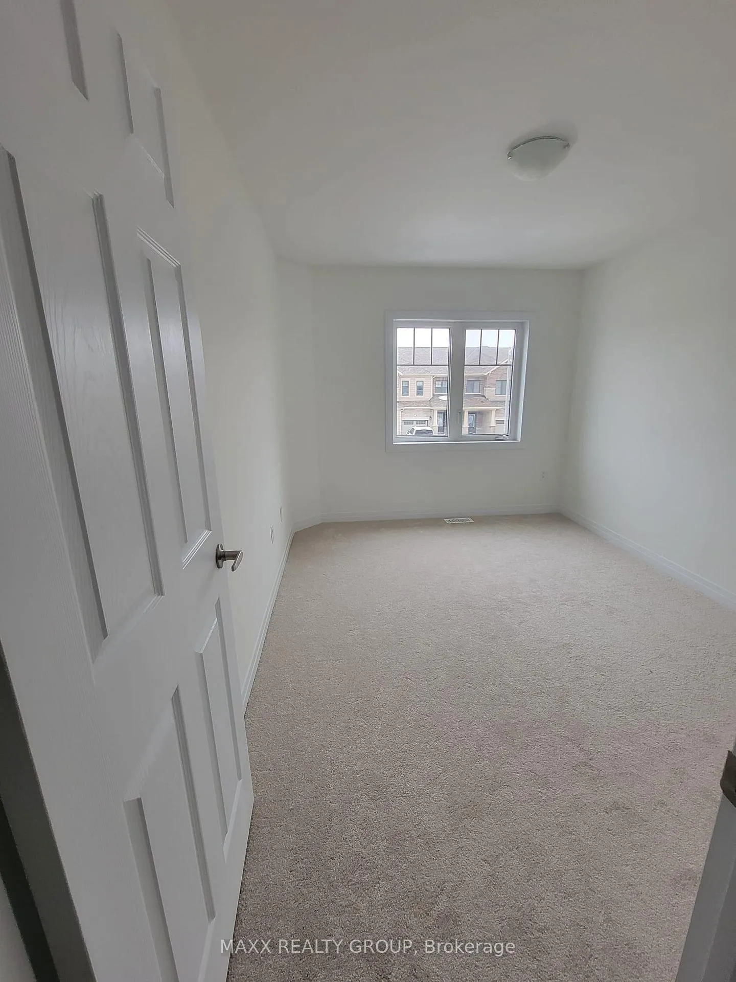 Photo 14 of 111 Brighton Lane, Thorold, Rolling Meadows — HOMEH