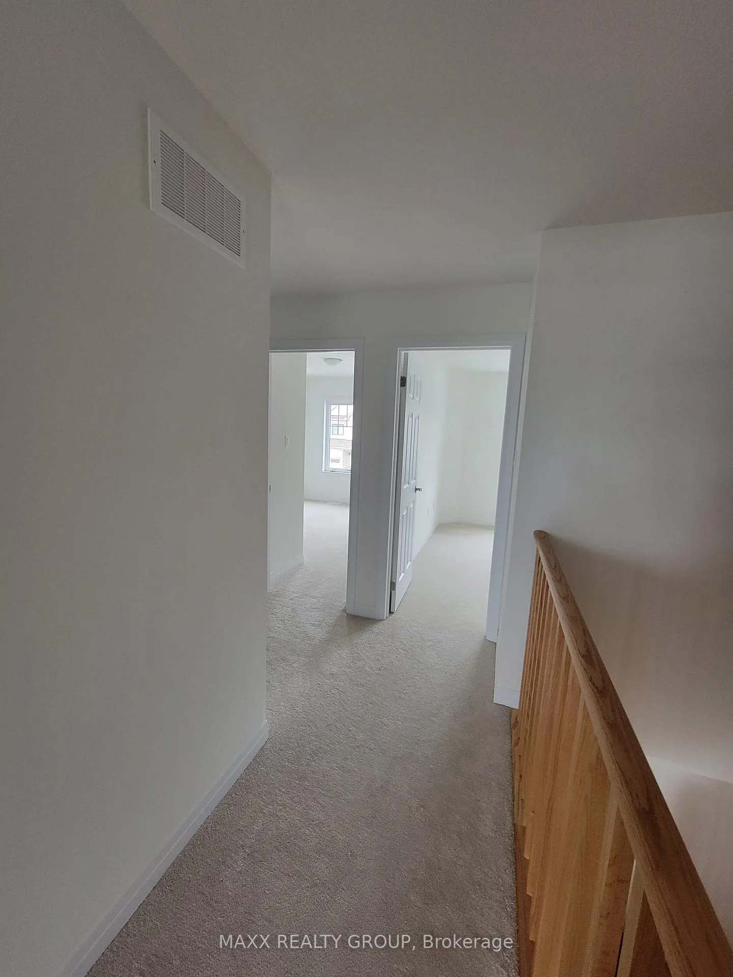 Photo 17 of 111 Brighton Lane, Thorold, Rolling Meadows — HOMEH