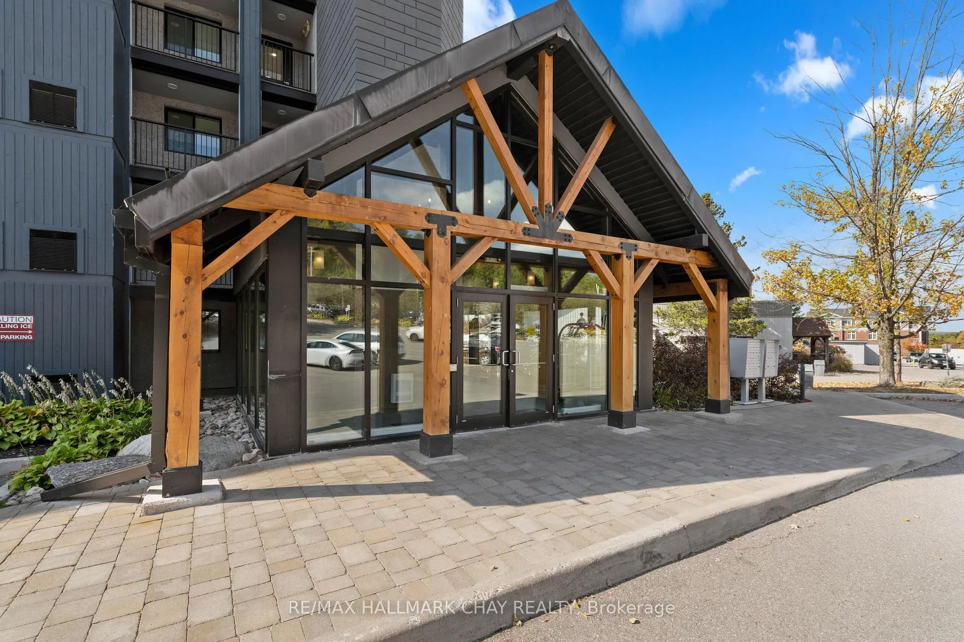 Photo 4 of Unit #G01, 80 Horseshoe Boulevard, Oro-Medonte, Horseshoe Valley — HOMEH
