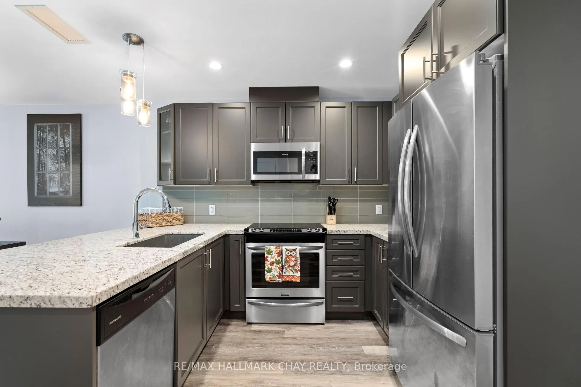 Photo 12 of Unit #G01, 80 Horseshoe Boulevard, Oro-Medonte, Horseshoe Valley — HOMEH