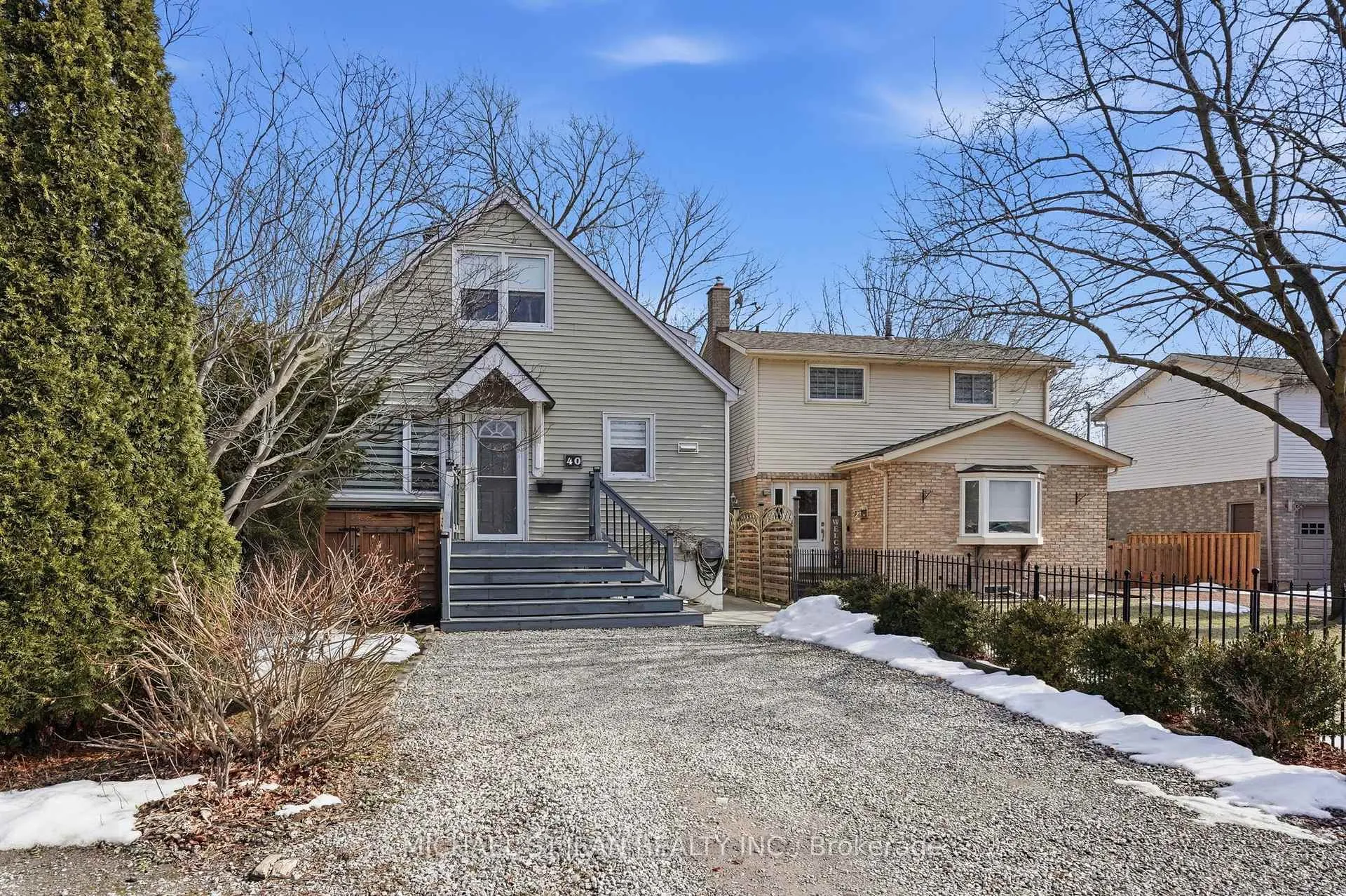 Photo 4 of 40 Runcorn Street, St. Catharines, Port Weller — HOMEH