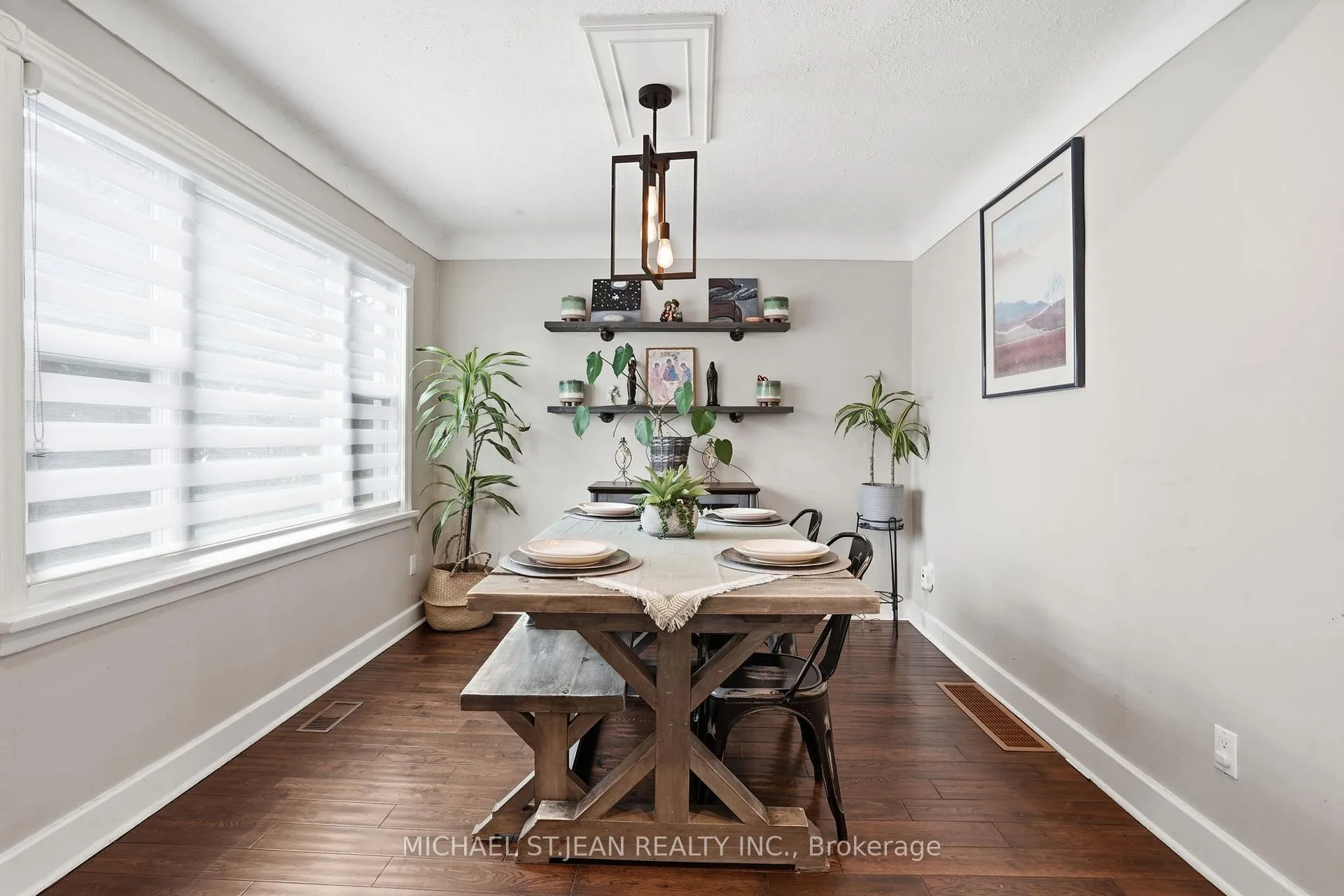 Photo 11 of 40 Runcorn Street, St. Catharines, Port Weller — HOMEH