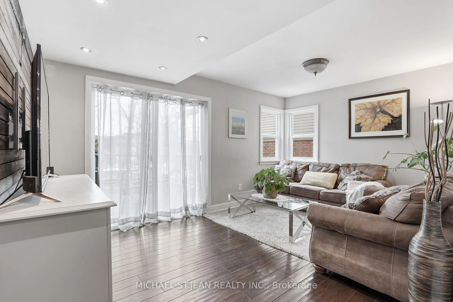 Photo 20 of 40 Runcorn Street, St. Catharines, Port Weller — HOMEH