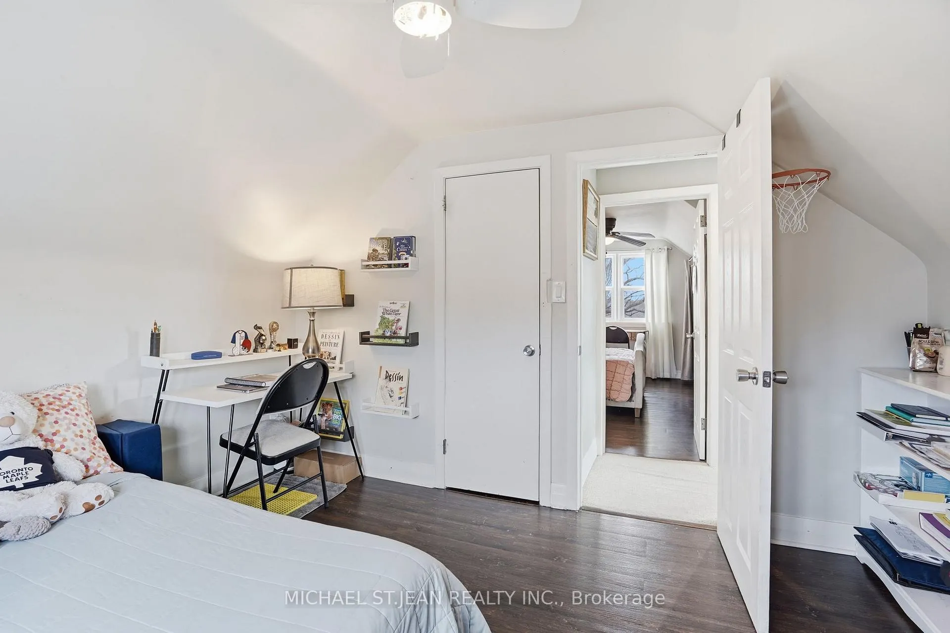 Photo 23 of 40 Runcorn Street, St. Catharines, Port Weller — HOMEH