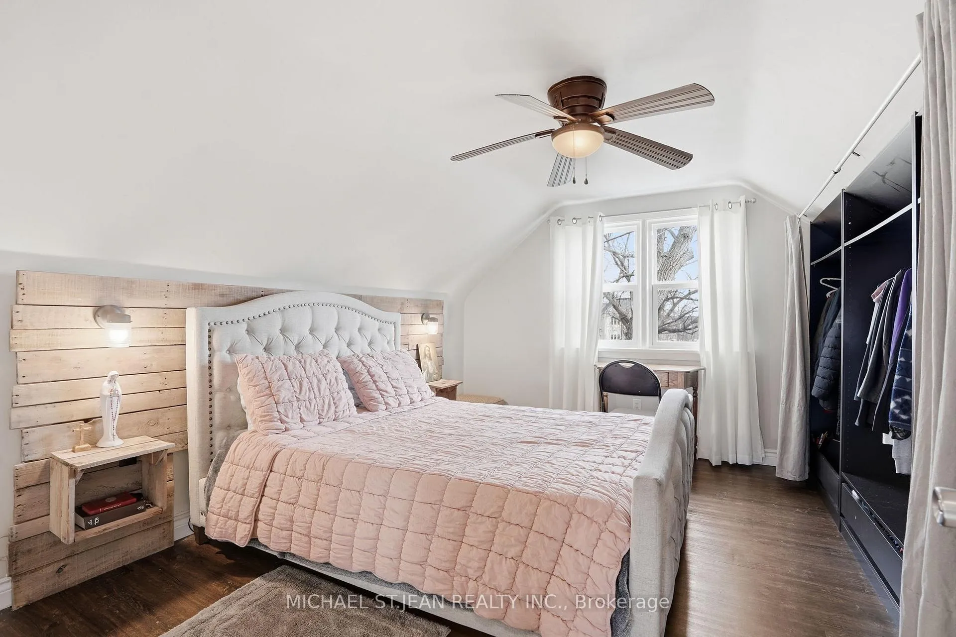 Photo 24 of 40 Runcorn Street, St. Catharines, Port Weller — HOMEH
