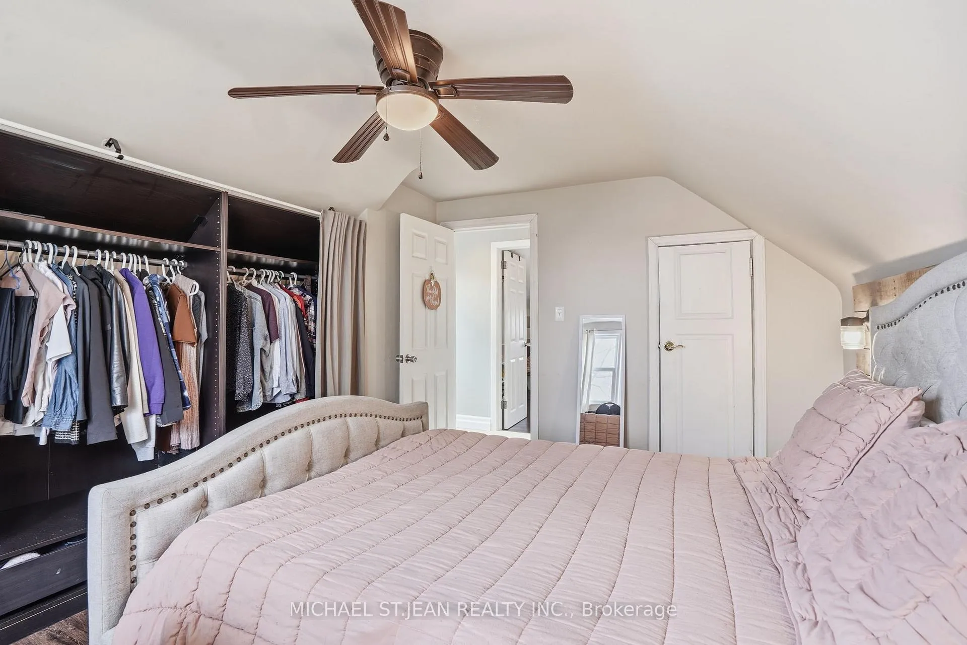 Photo 25 of 40 Runcorn Street, St. Catharines, Port Weller — HOMEH