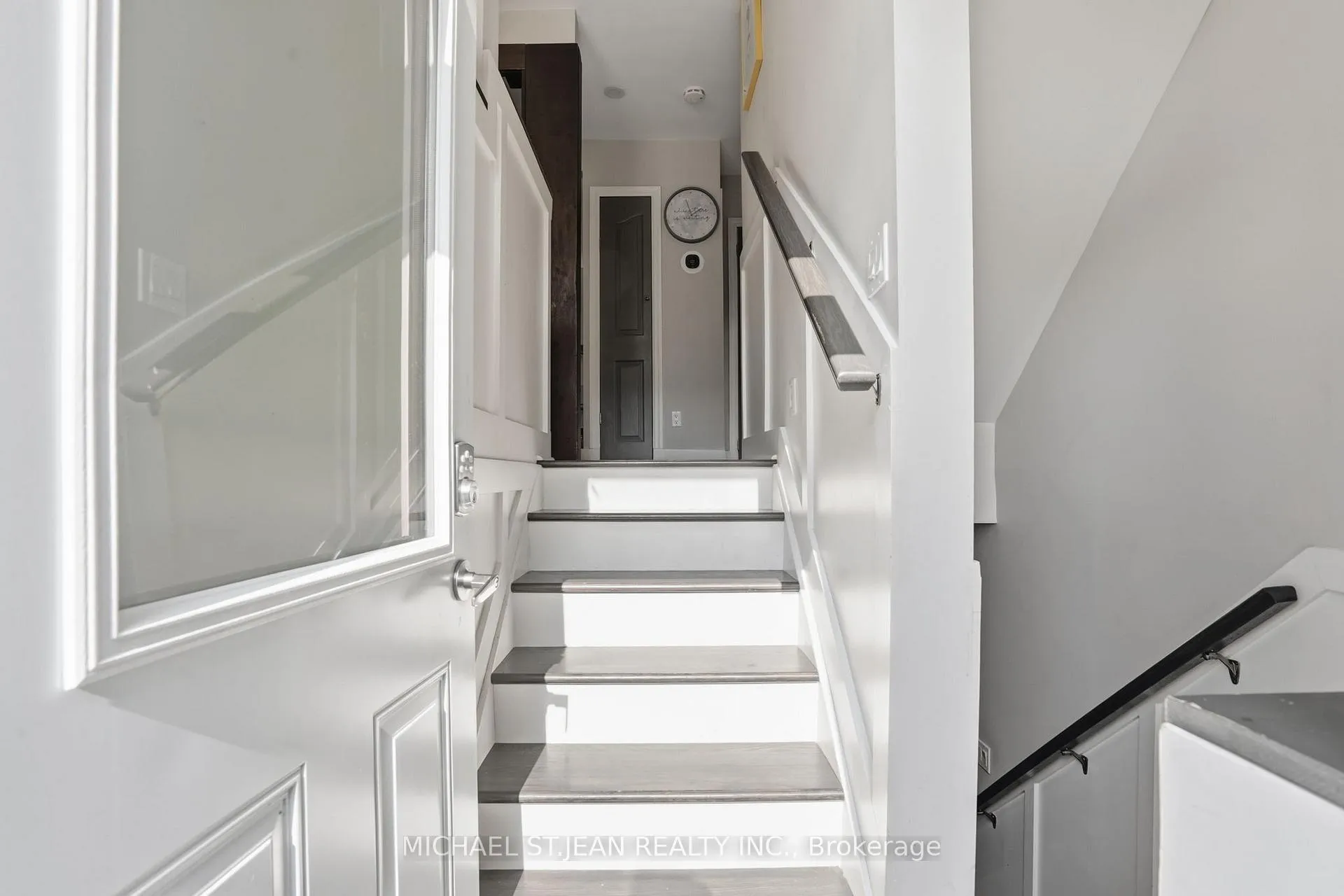 Photo 27 of 40 Runcorn Street, St. Catharines, Port Weller — HOMEH