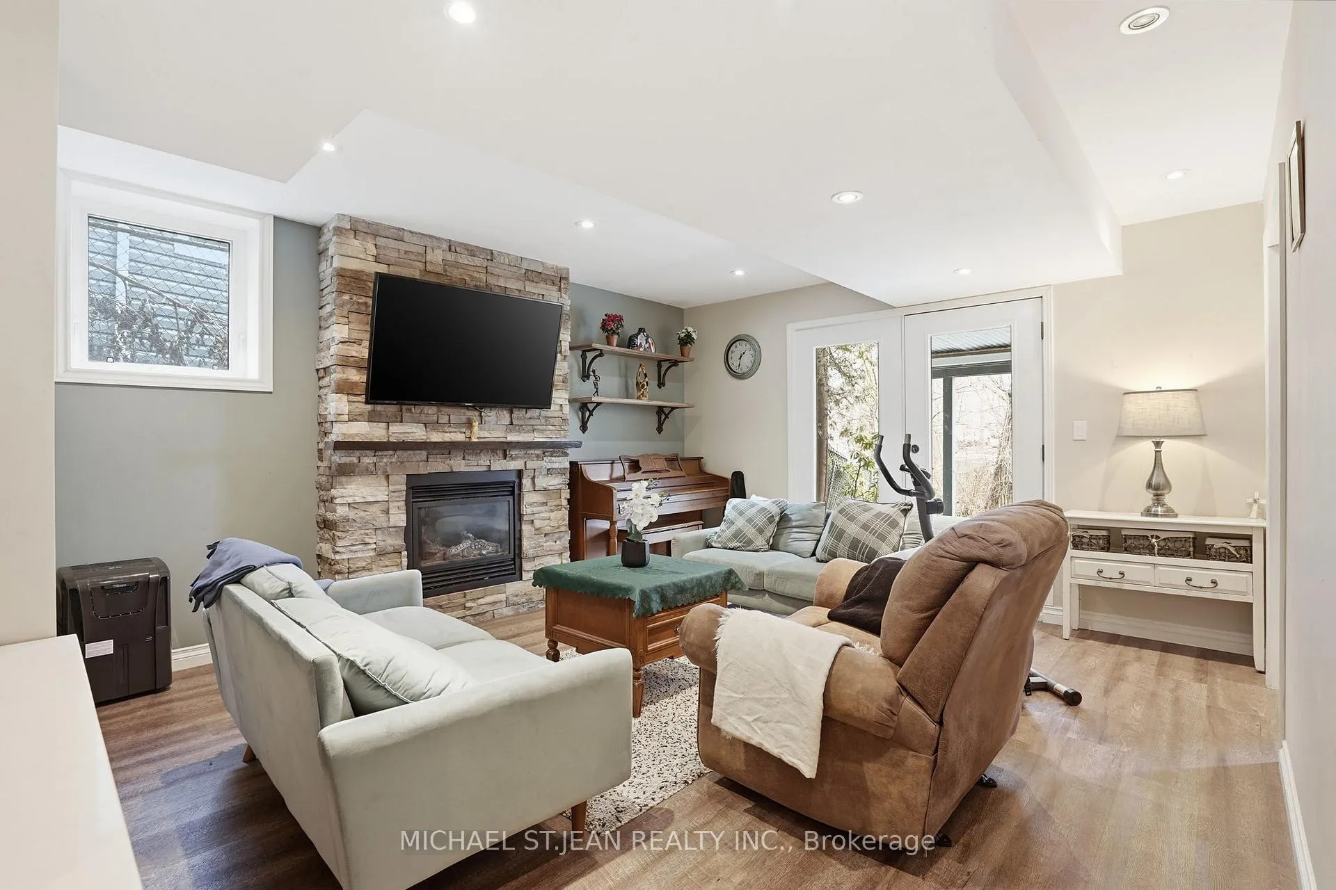 Photo 30 of 40 Runcorn Street, St. Catharines, Port Weller — HOMEH