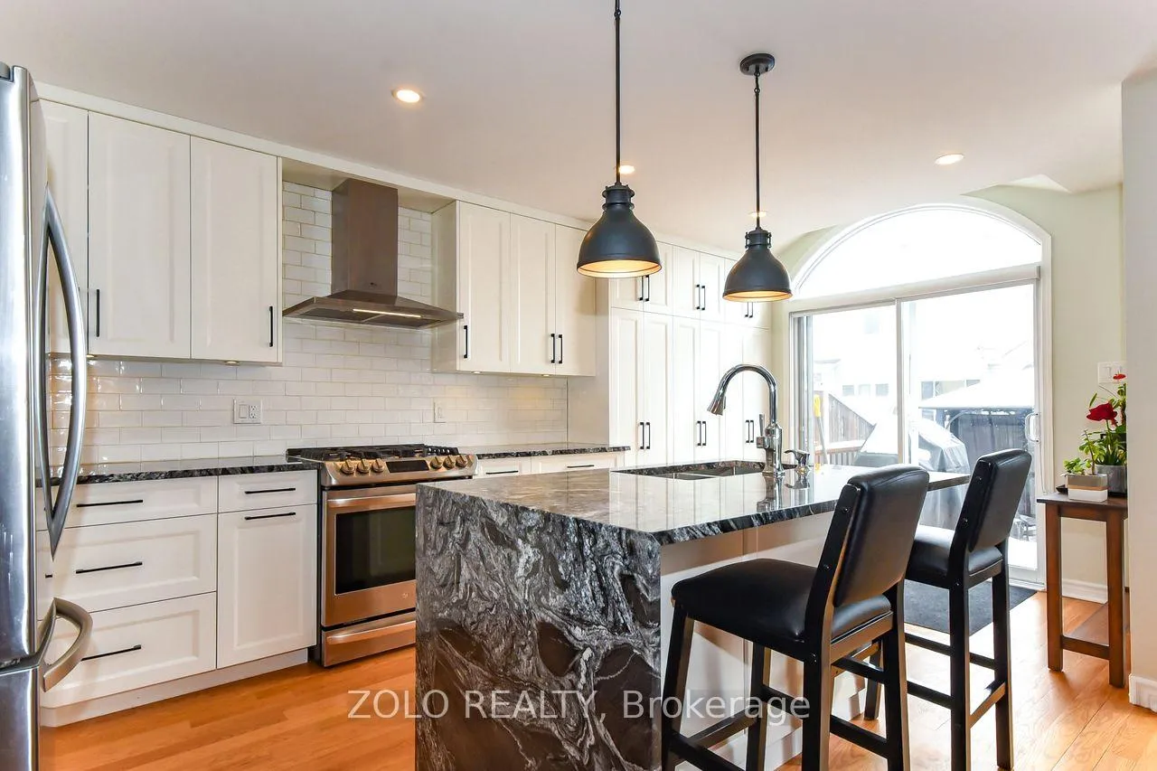 Photo 4 of 2075 Hiboux Street, Ottawa, Avalon East — HOMEH