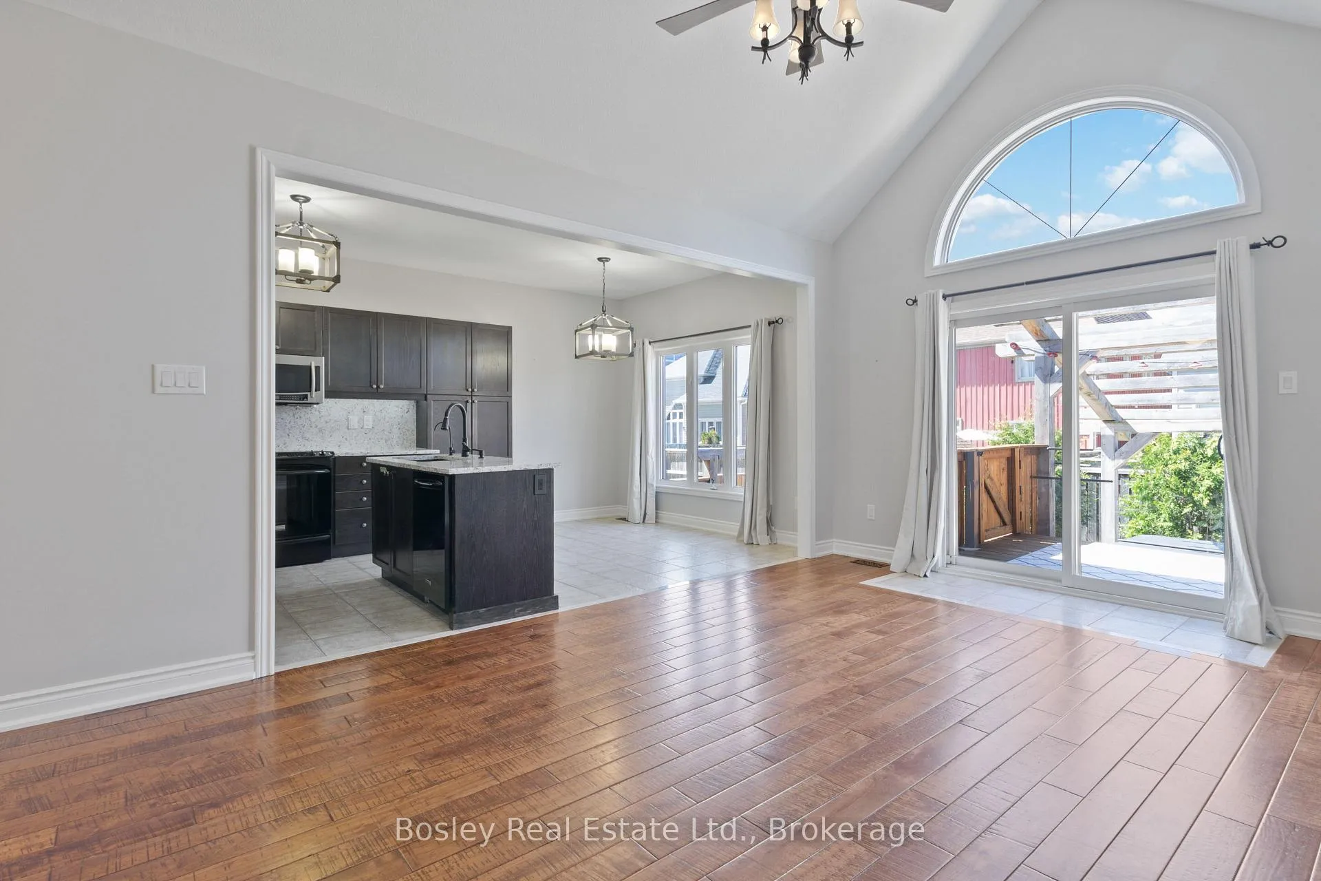 Photo 18 of Unit UPPER, 13 Cooper Street, Collingwood — HOMEH