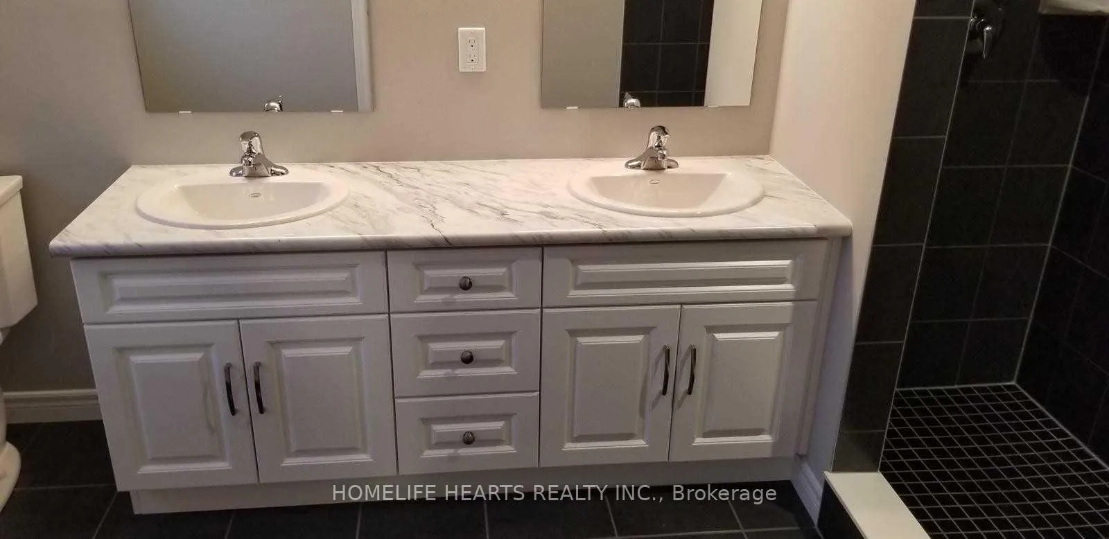 Photo 6 of 192 Macalister Boulevard, Guelph, Kortright East — HOMEH