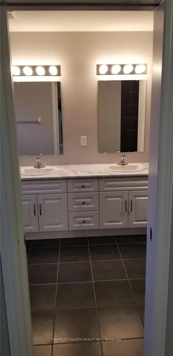 Photo 7 of 192 Macalister Boulevard, Guelph, Kortright East — HOMEH