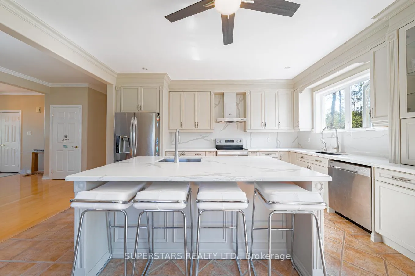 Photo 10 of 36 Red Oak Crescent, Oro-Medonte, Shanty Bay — HOMEH