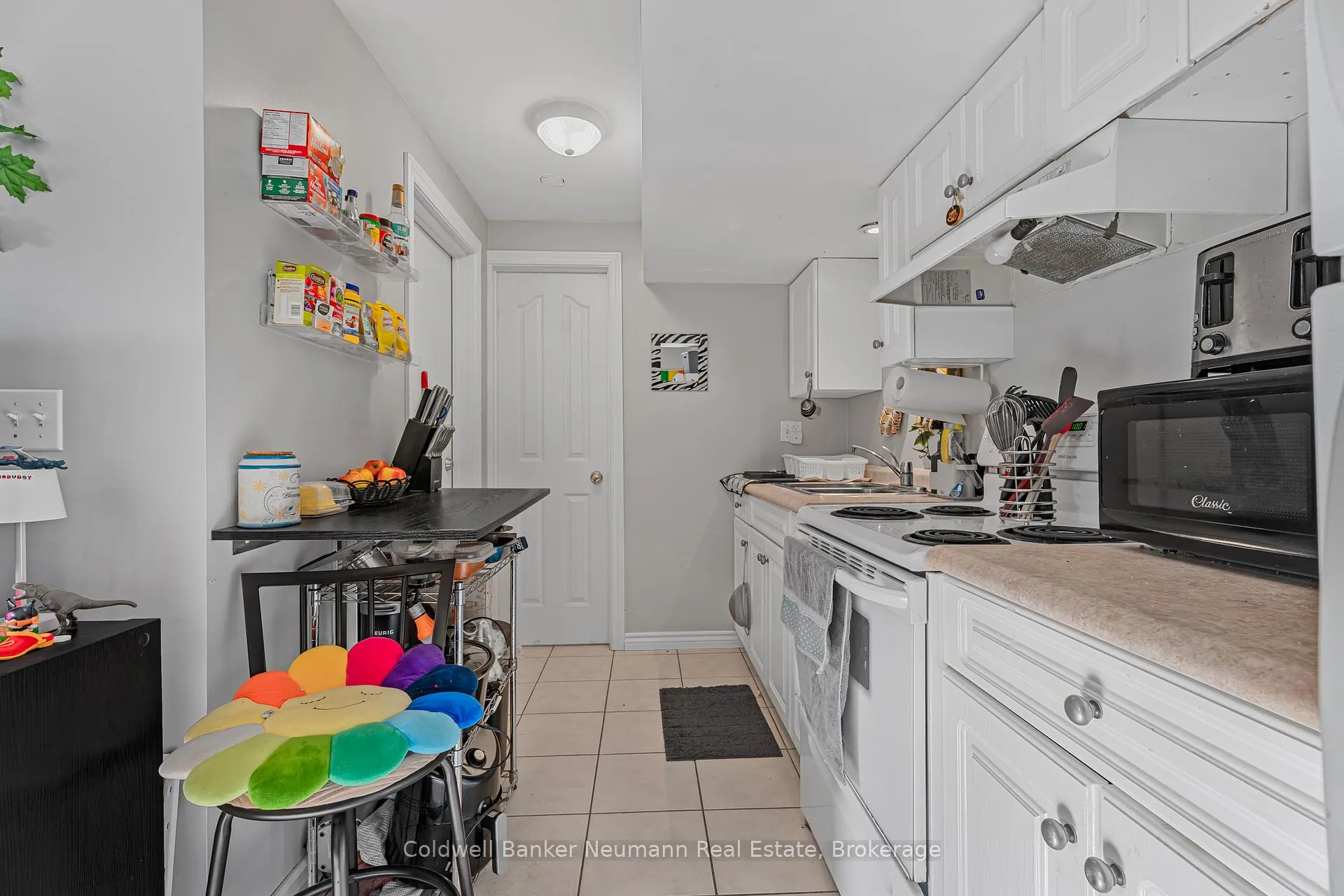 Photo 17 of 18 Carrington Place, Guelph, Kortright West — HOMEH