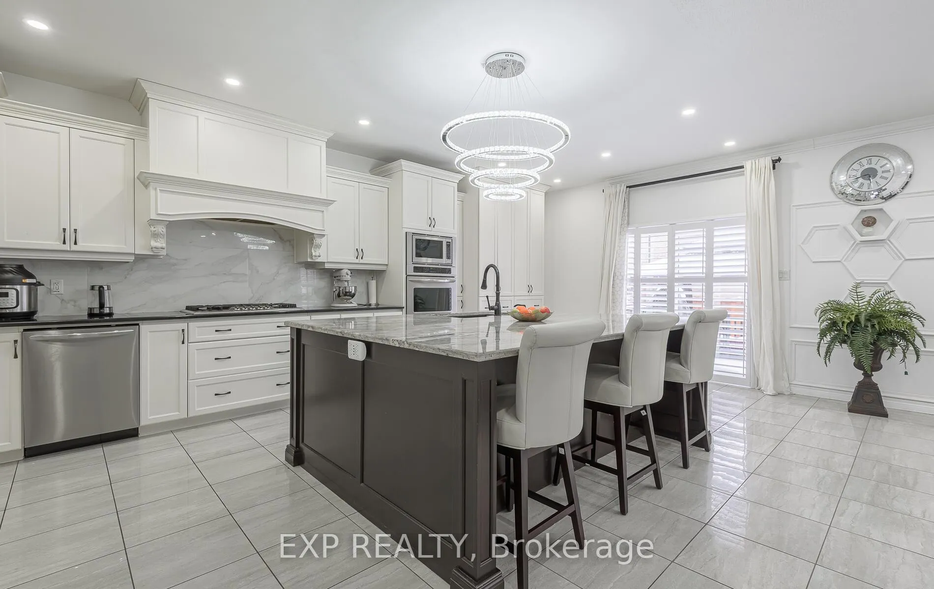 Photo 12 of 228 Greti Drive, Hamilton, Mount Hope — HOMEH