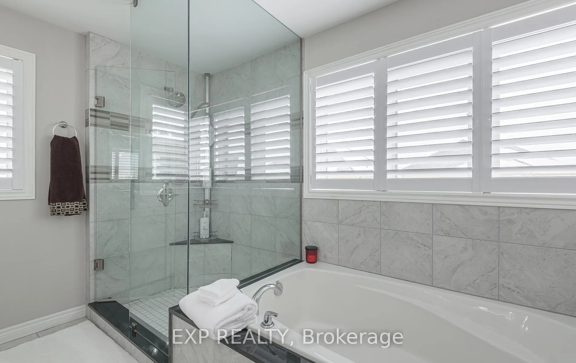 Photo 29 of 228 Greti Drive, Hamilton, Mount Hope — HOMEH