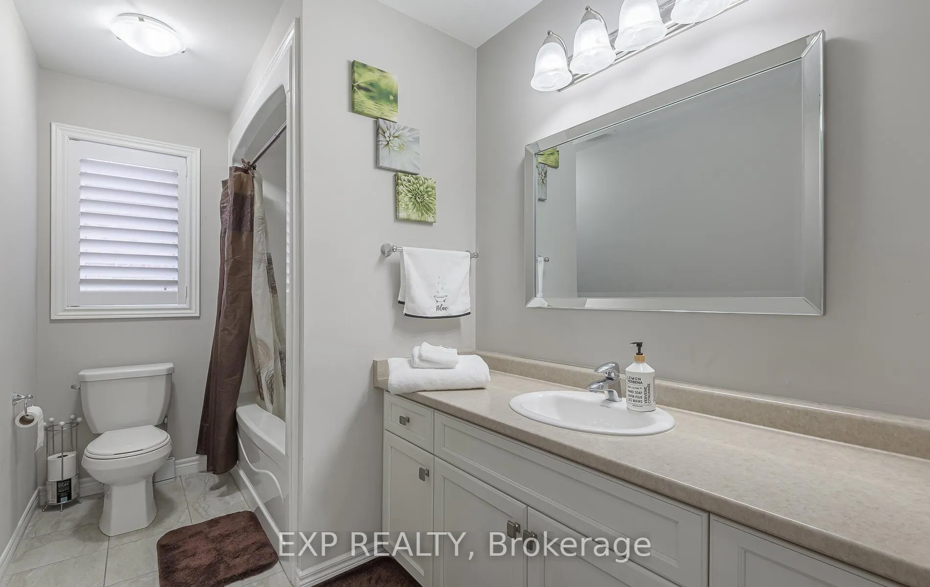 Photo 32 of 228 Greti Drive, Hamilton, Mount Hope — HOMEH