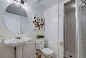 Photo 6 of 26 Pond Drive, Markham, Commerce Valley — HOMEH