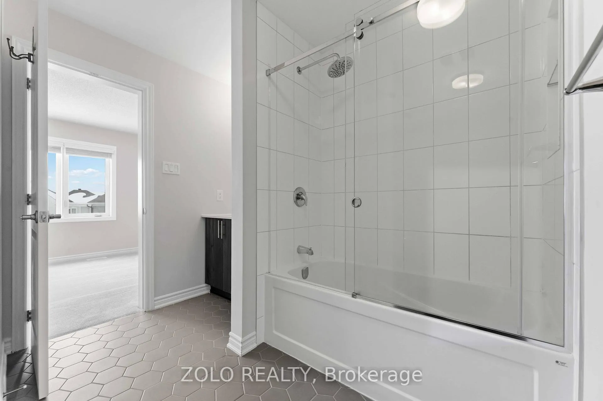 Photo 11 of 4130 Obsidian Street, Ottawa, Barrhaven - Half Moon Bay — HOMEH