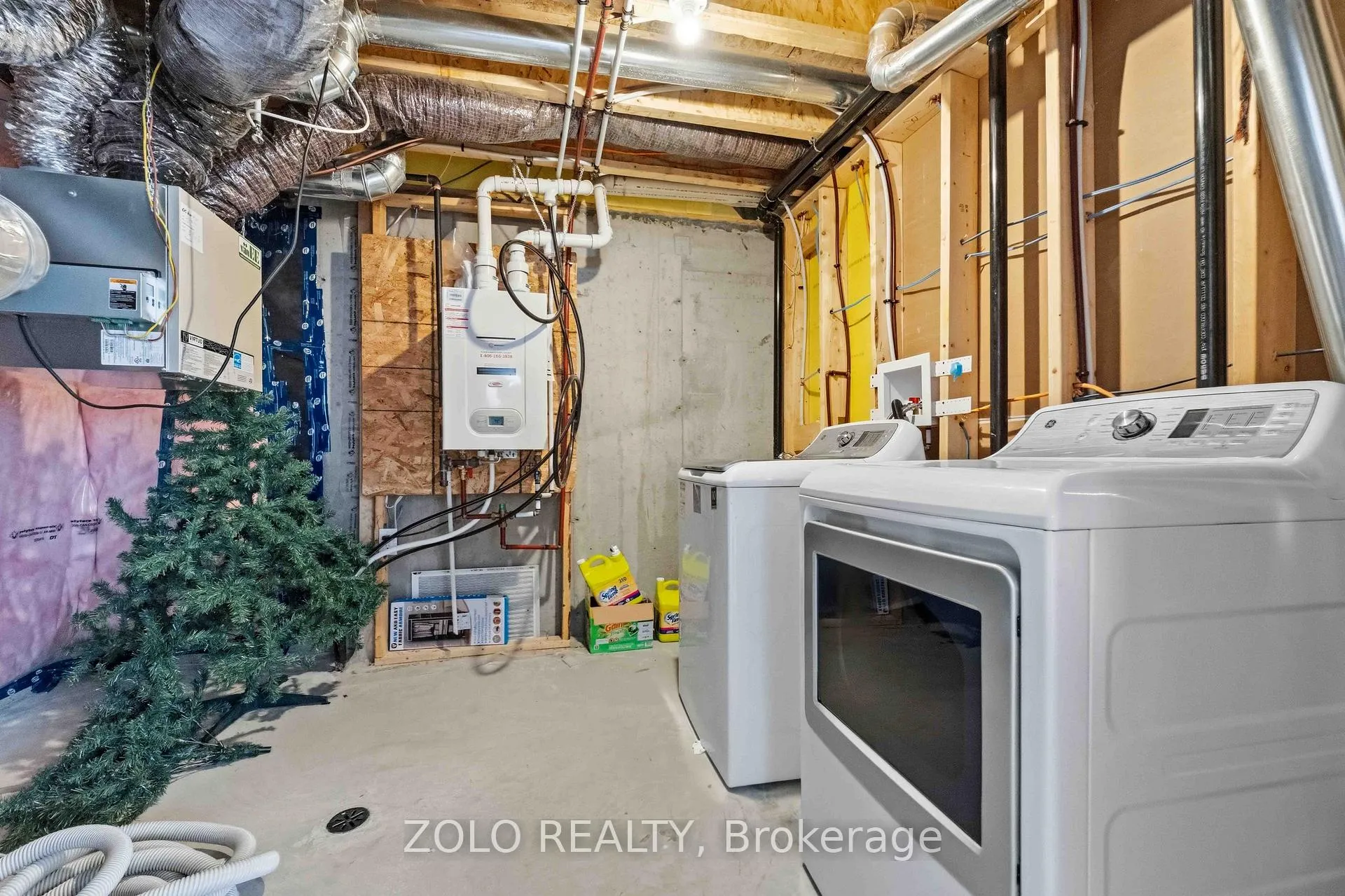 Photo 15 of 4130 Obsidian Street, Ottawa, Barrhaven - Half Moon Bay — HOMEH