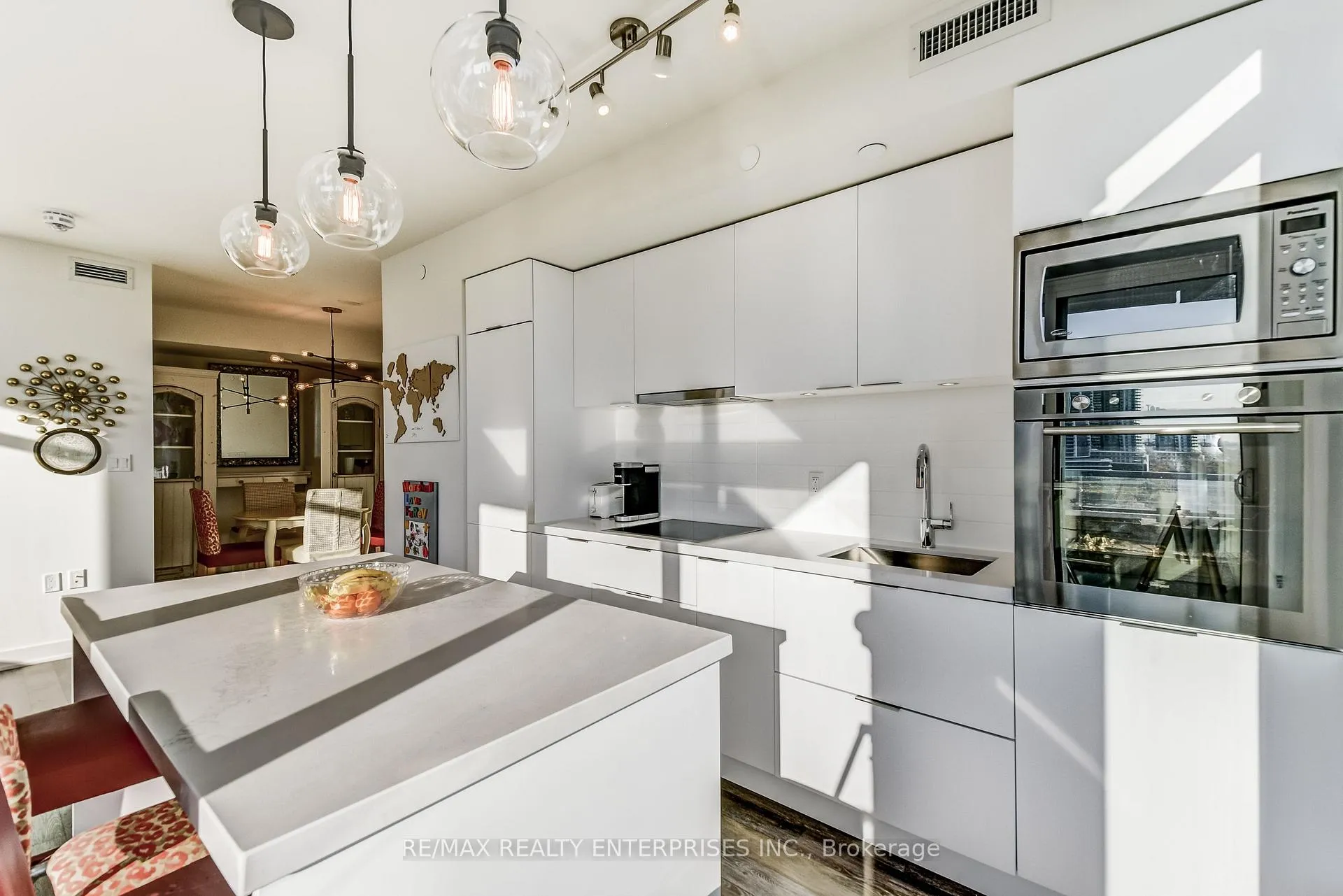 Photo 9 of Unit 1104, 27 Bathurst Street, Toronto, Waterfront Communities — HOMEH