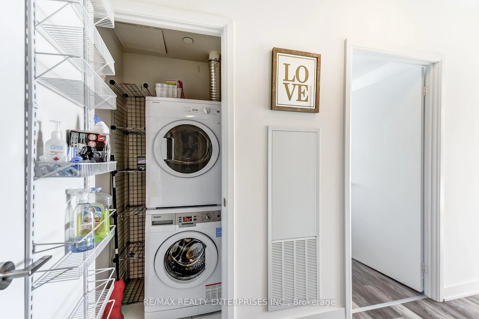 Photo 16 of Unit 1104, 27 Bathurst Street, Toronto, Waterfront Communities — HOMEH