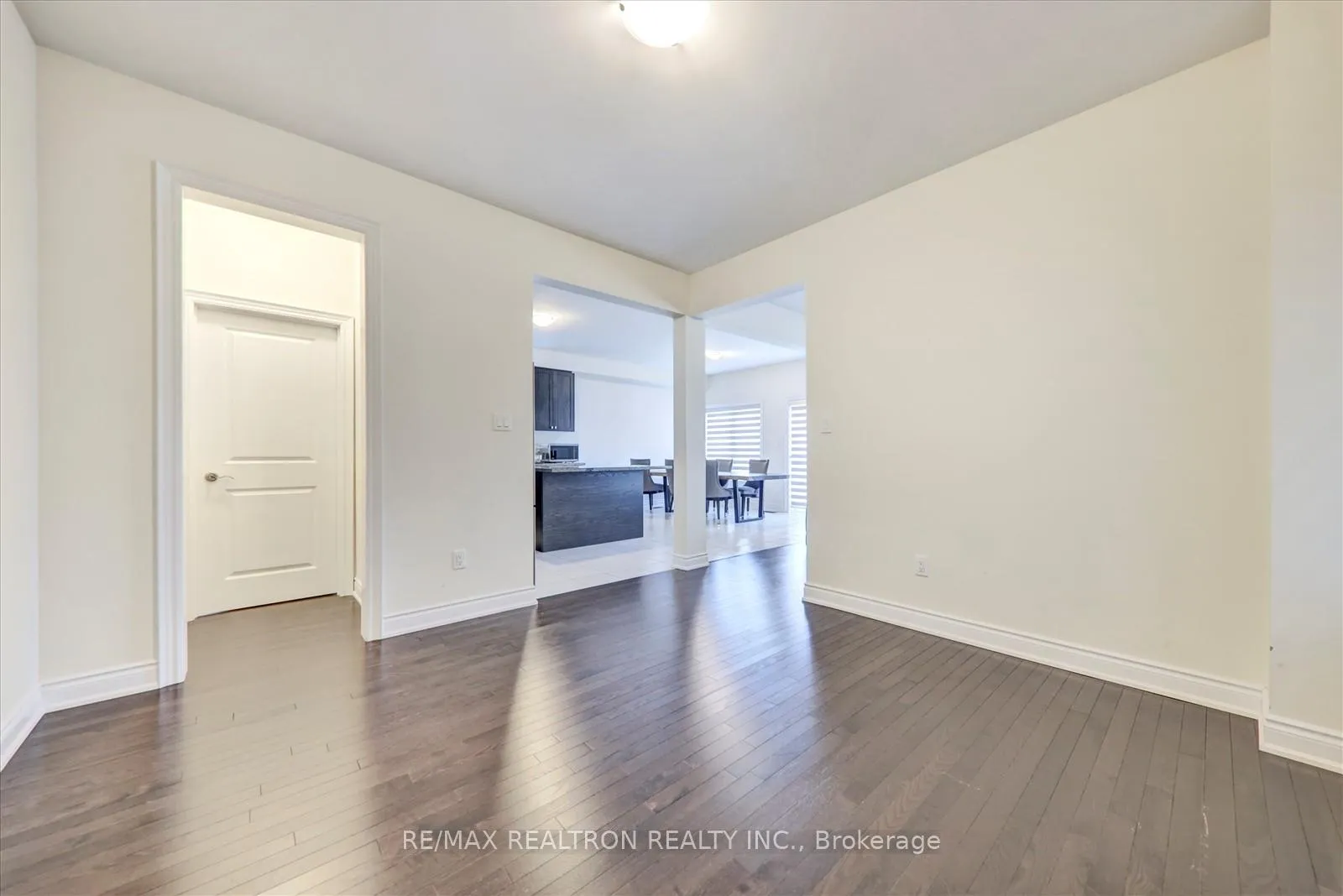 Photo 12 of 96 Kennedy Boulevard, New Tecumseth, Rural New Tecumseth — HOMEH
