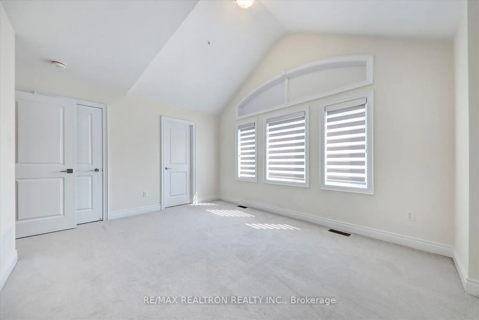 Photo 19 of 96 Kennedy Boulevard, New Tecumseth, Rural New Tecumseth — HOMEH