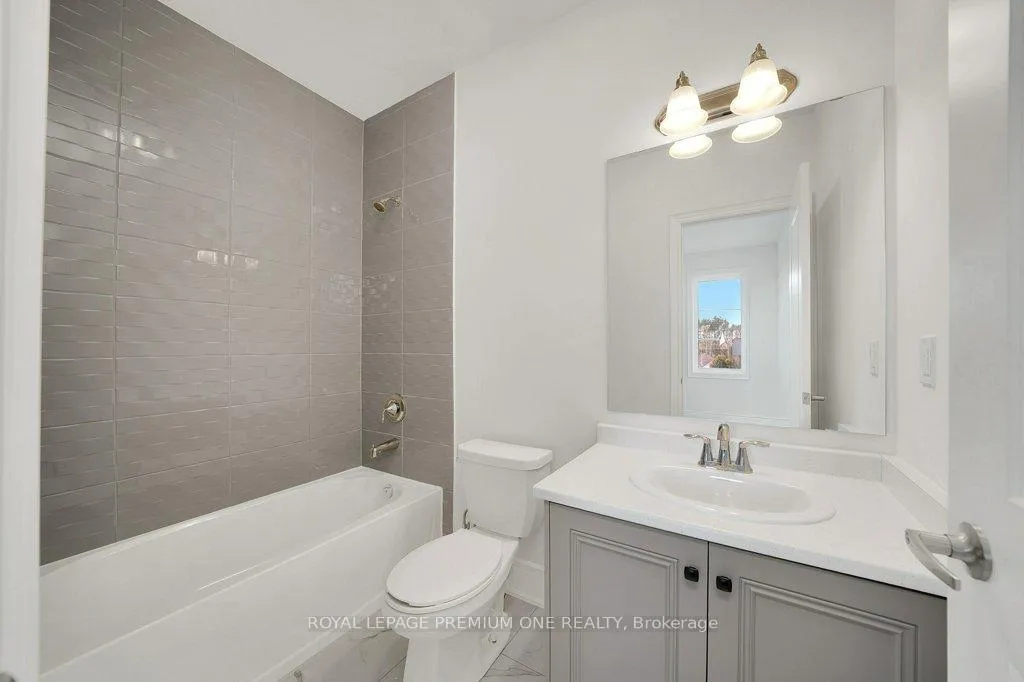 Photo 20 of 44 James Walker Avenue, Caledon, Caledon East — HOMEH