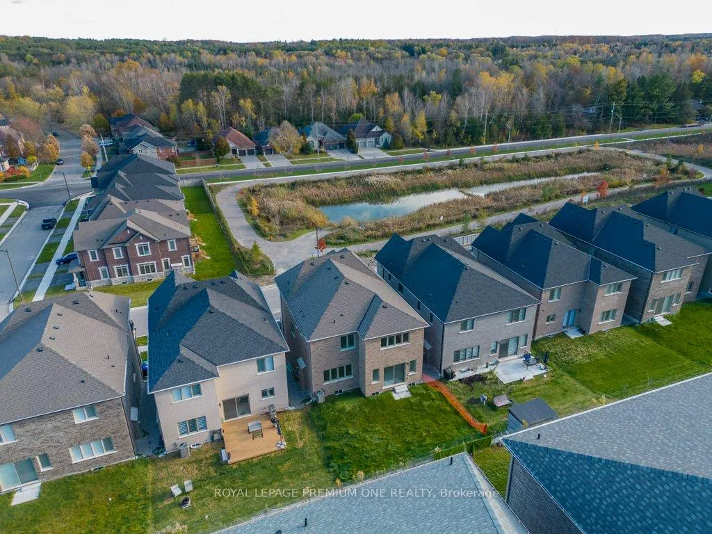 Photo 23 of 44 James Walker Avenue, Caledon, Caledon East — HOMEH