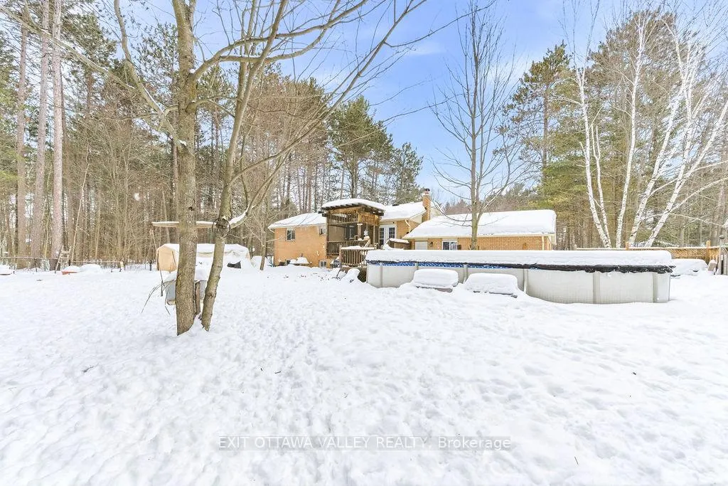 Photo 24 of 16 Heritage Drive, Petawawa — HOMEH