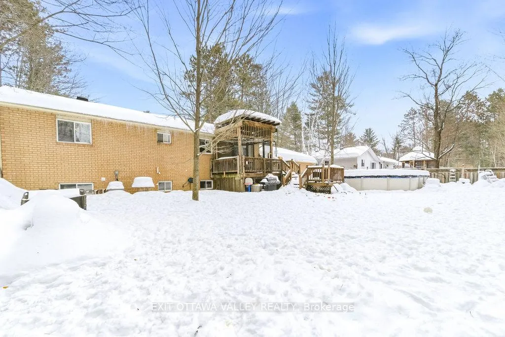 Photo 25 of 16 Heritage Drive, Petawawa — HOMEH