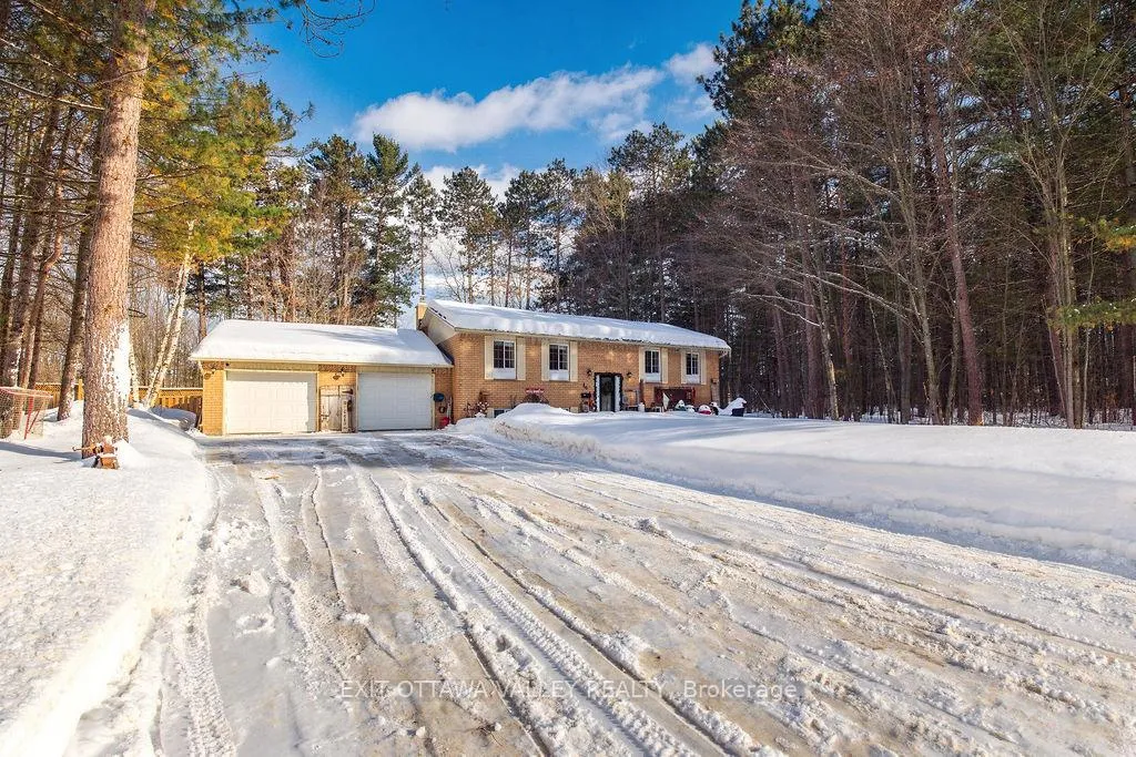 Photo 30 of 16 Heritage Drive, Petawawa — HOMEH