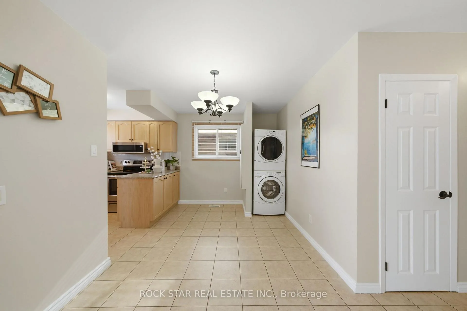 Photo 6 of Unit MAIN, 60 Champlain Avenue, Hamilton, Greenford — HOMEH
