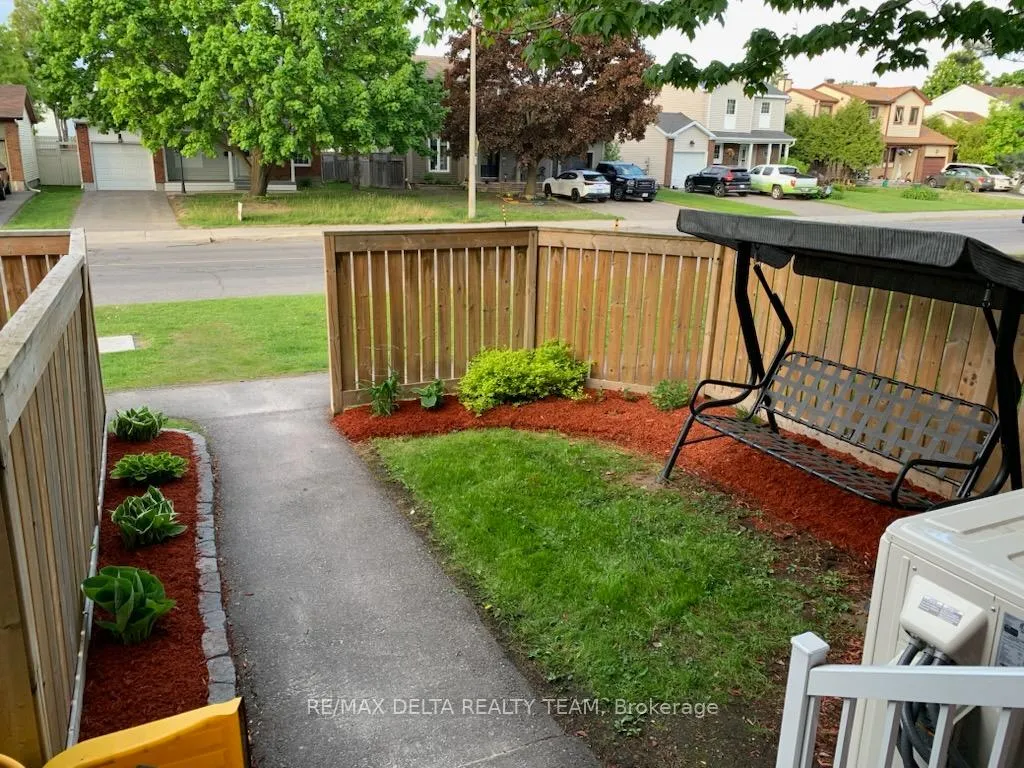 Photo 21 of Unit 102, 1765 Cabaret Lane, Ottawa, Fallingbrook/Pineridge — HOMEH