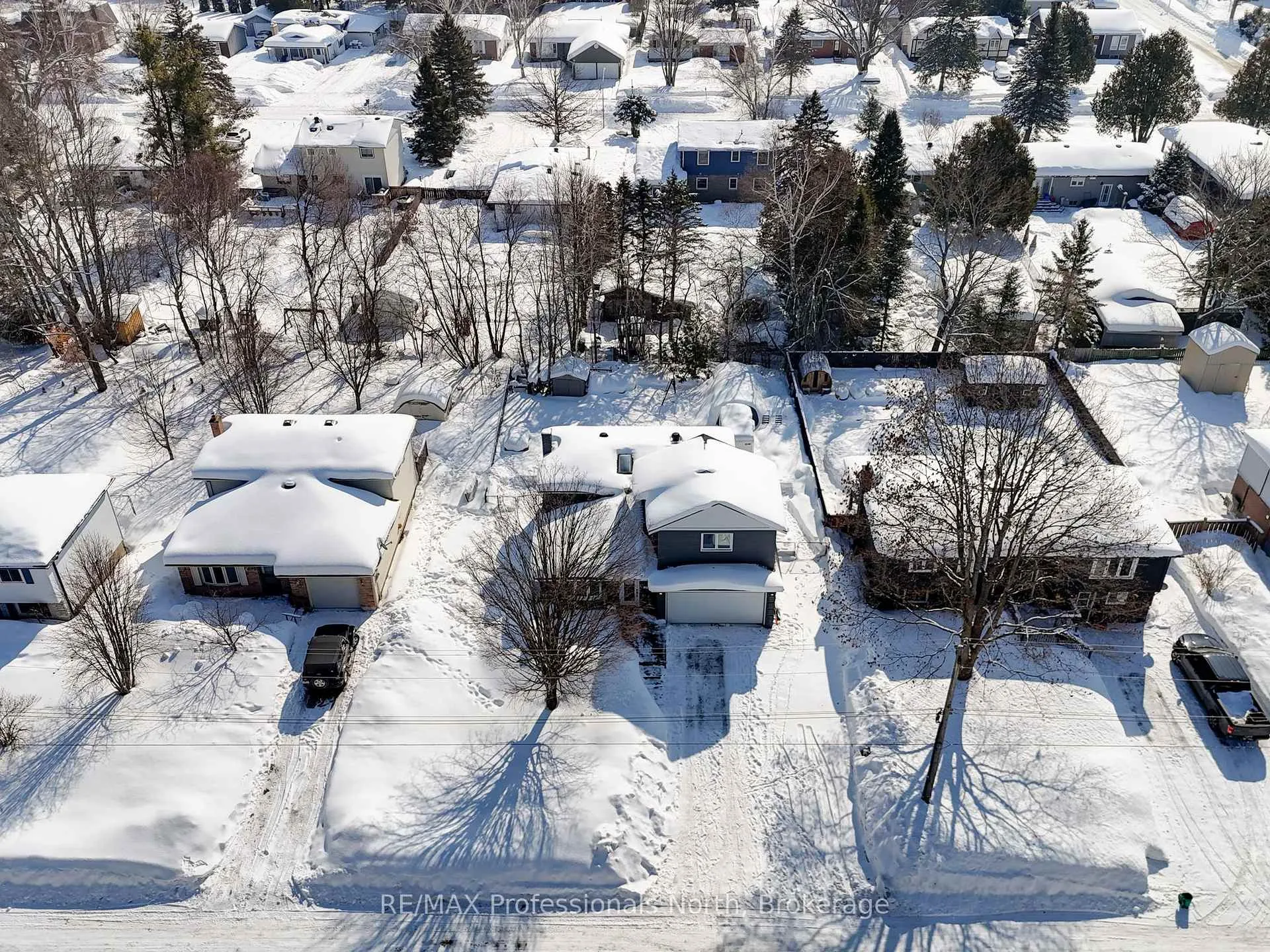Photo 5 of 26 Maypark Drive, Bracebridge, Monck (Bracebridge) — HOMEH