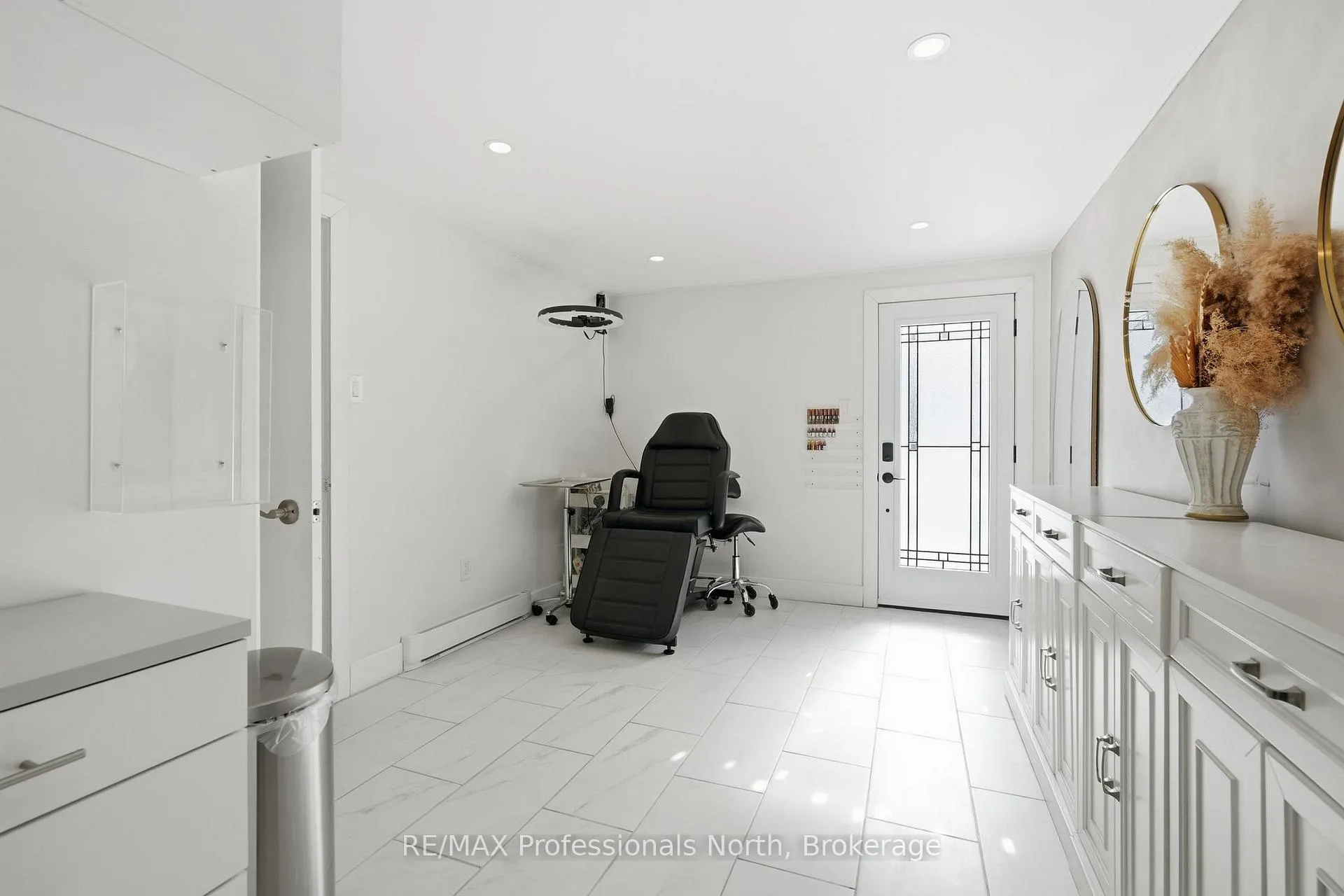 Photo 22 of 26 Maypark Drive, Bracebridge, Monck (Bracebridge) — HOMEH