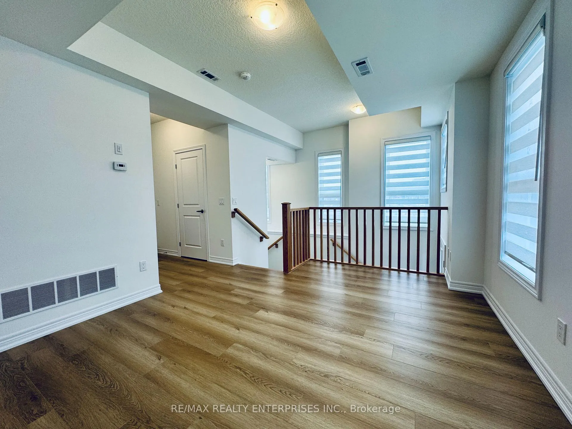 Photo 6 of Unit 1, 70 Kenesky Drive, Hamilton, Waterdown — HOMEH