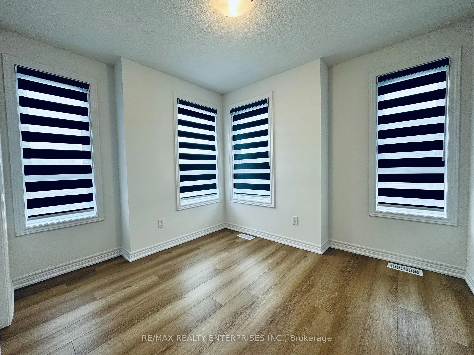 Photo 17 of Unit 1, 70 Kenesky Drive, Hamilton, Waterdown — HOMEH