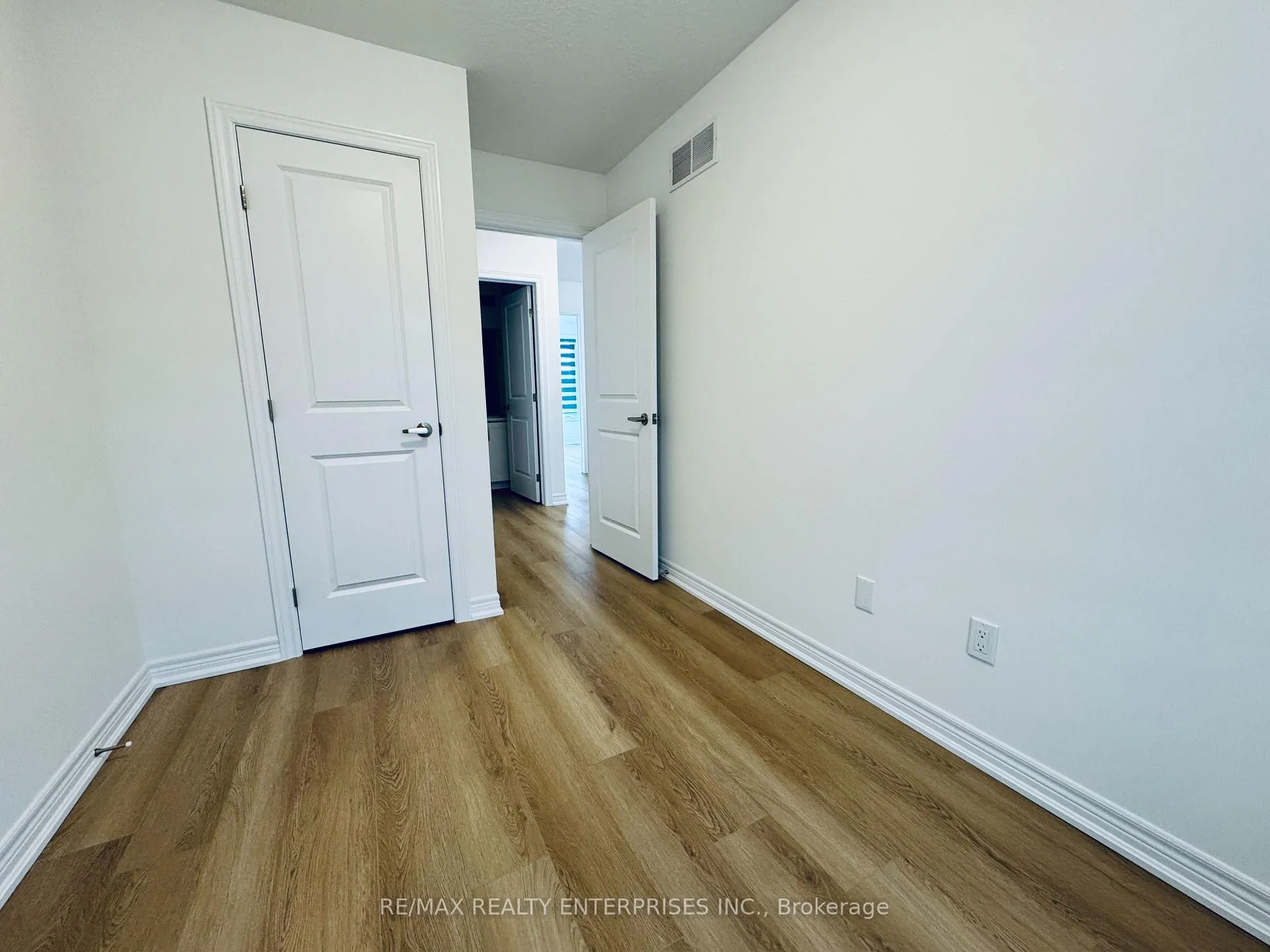 Photo 21 of Unit 1, 70 Kenesky Drive, Hamilton, Waterdown — HOMEH