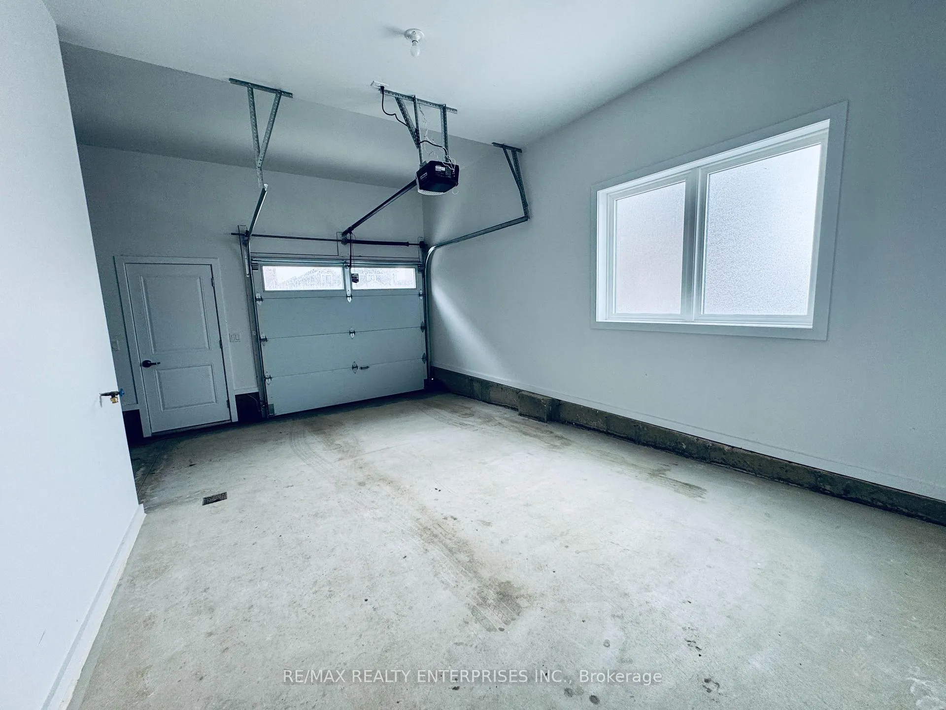 Photo 27 of Unit 1, 70 Kenesky Drive, Hamilton, Waterdown — HOMEH