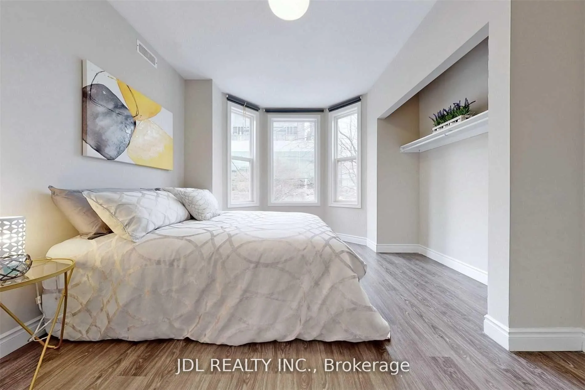 Photo 10 of 216 Mc Caul Street, Toronto, Kensington-Chinatown — HOMEH