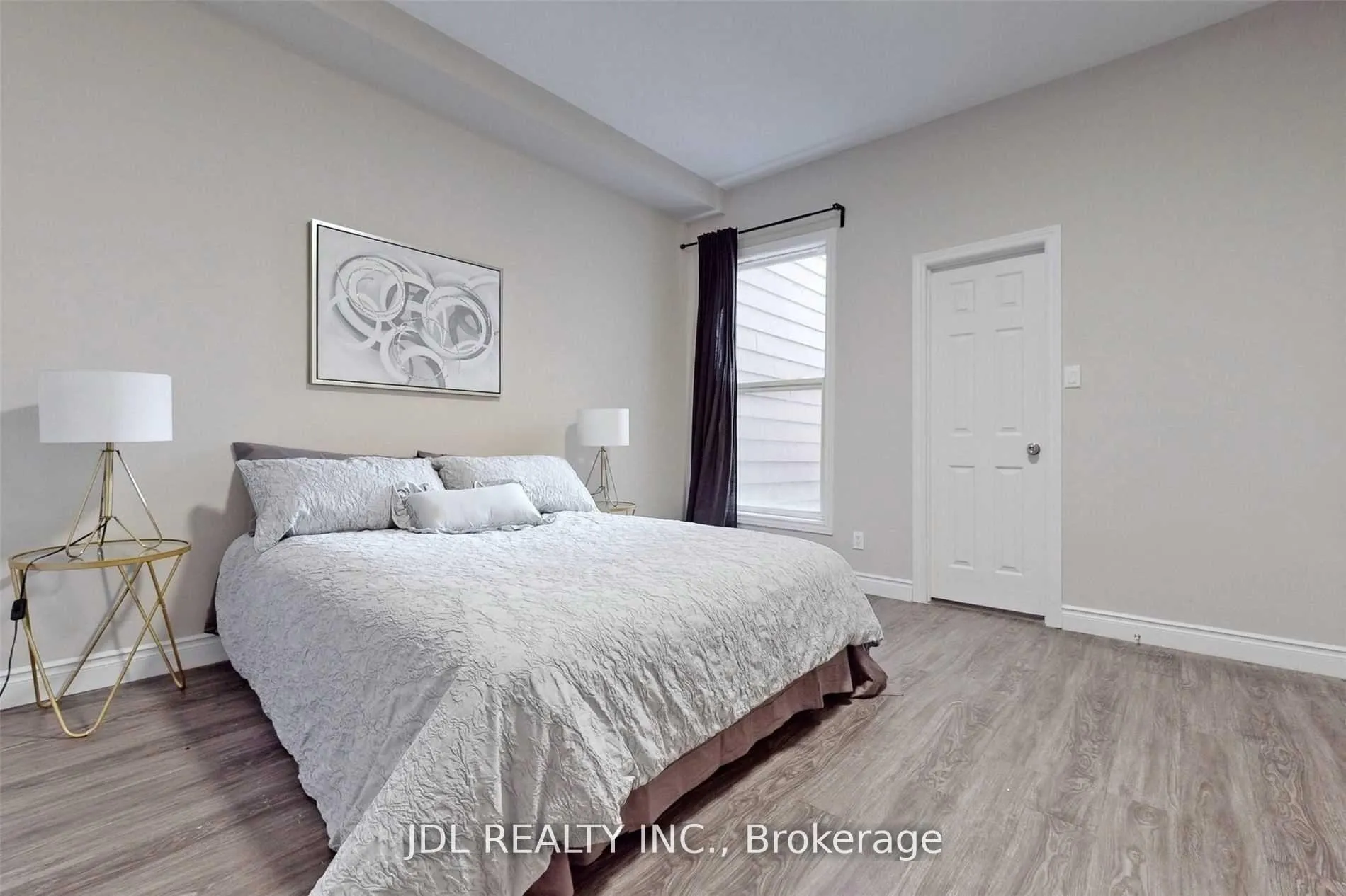 Photo 13 of 216 Mc Caul Street, Toronto, Kensington-Chinatown — HOMEH