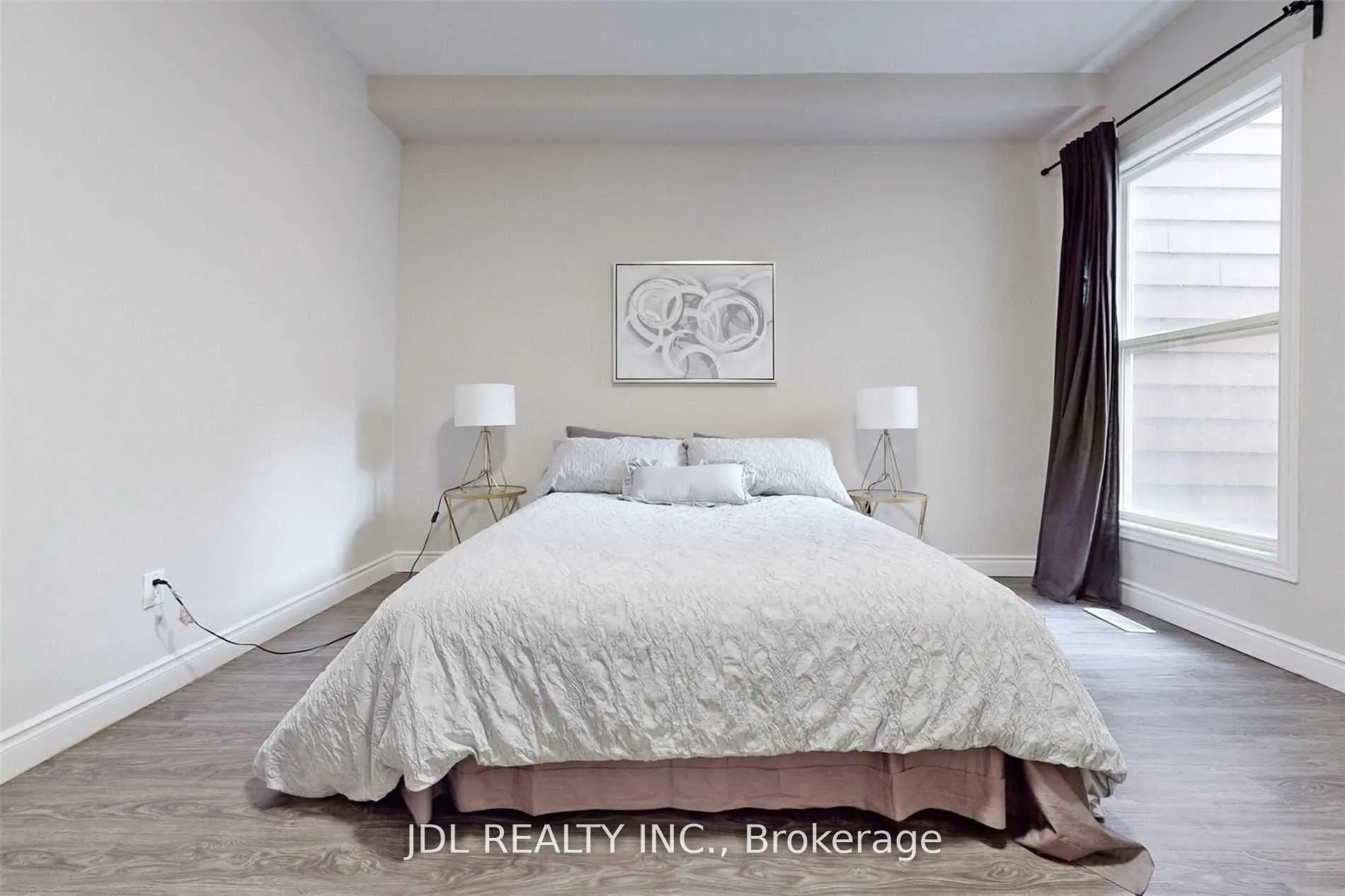 Photo 18 of 216 Mc Caul Street, Toronto, Kensington-Chinatown — HOMEH