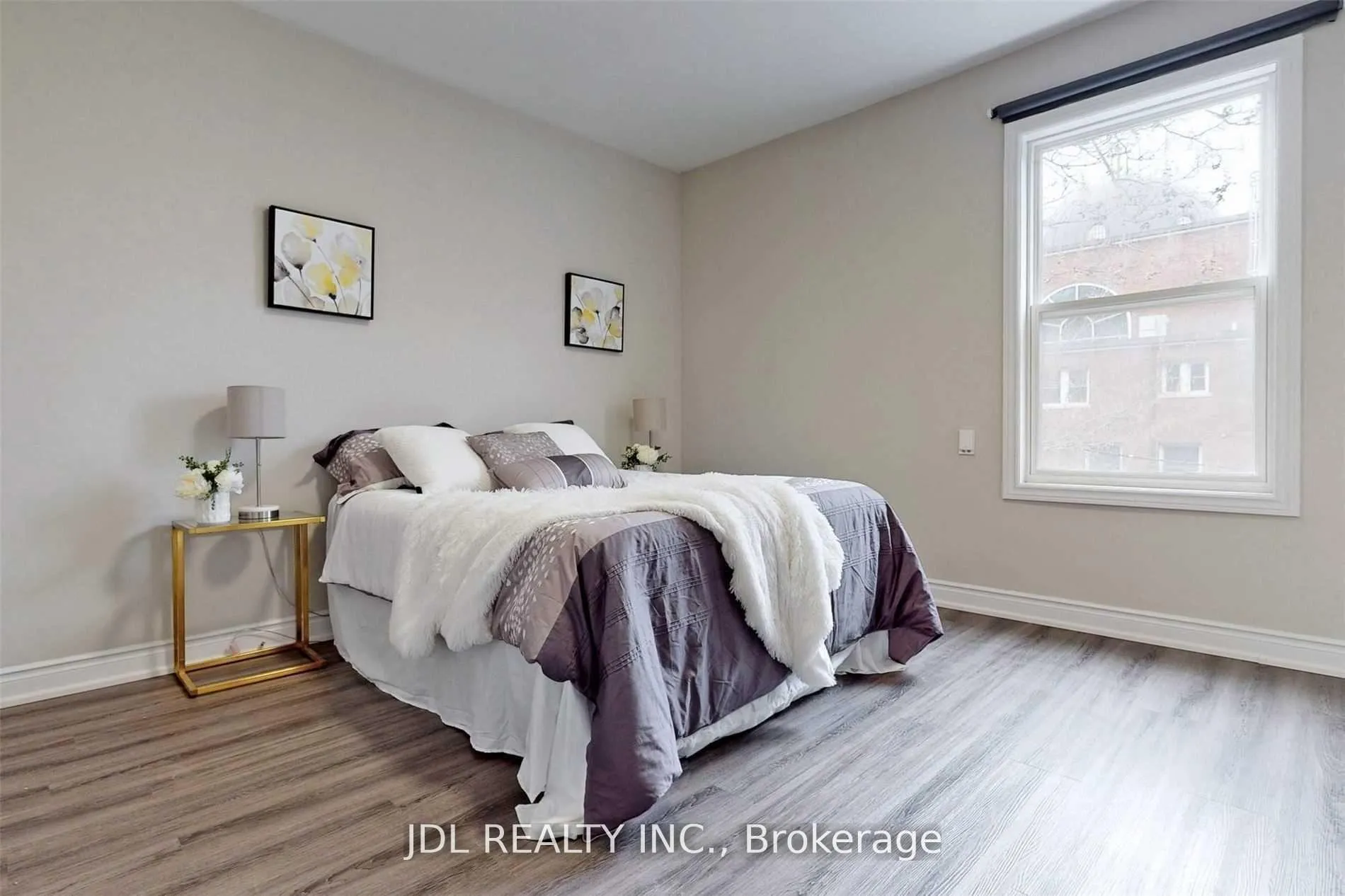 Photo 20 of 216 Mc Caul Street, Toronto, Kensington-Chinatown — HOMEH