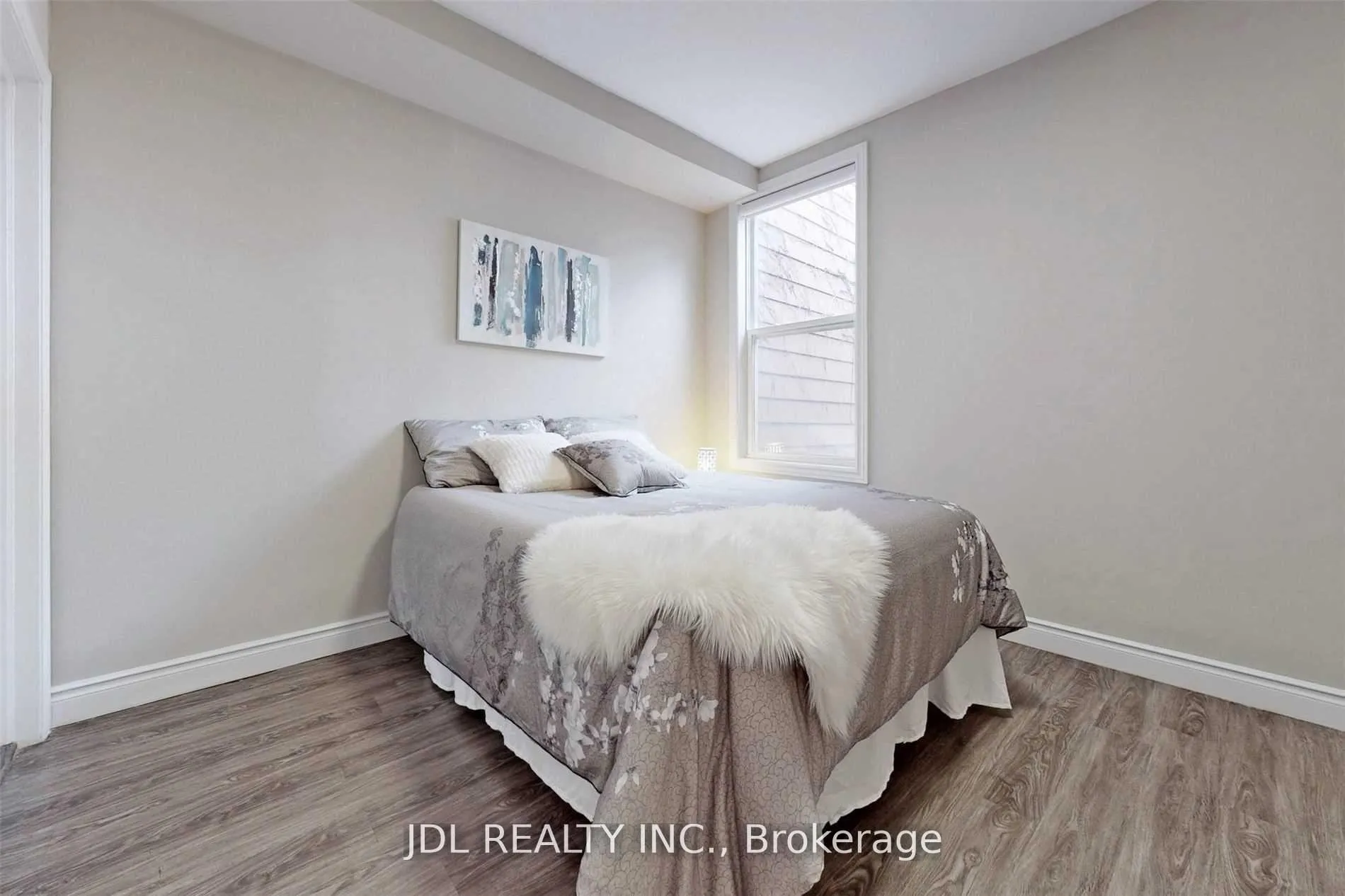 Photo 21 of 216 Mc Caul Street, Toronto, Kensington-Chinatown — HOMEH