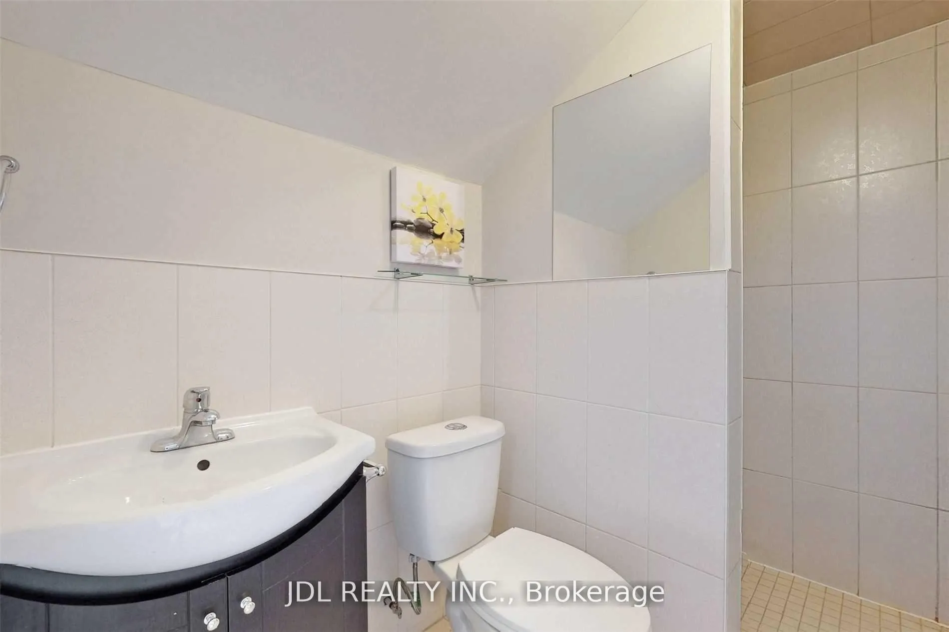 Photo 24 of 216 Mc Caul Street, Toronto, Kensington-Chinatown — HOMEH