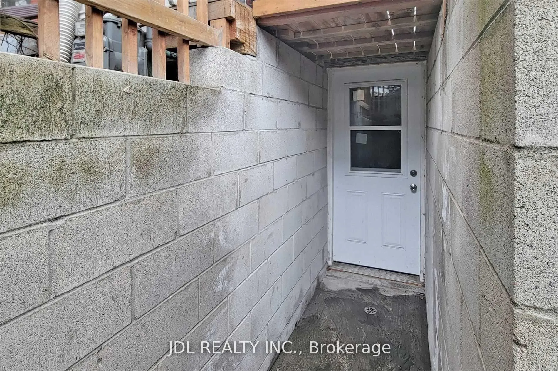 Photo 34 of 216 Mc Caul Street, Toronto, Kensington-Chinatown — HOMEH